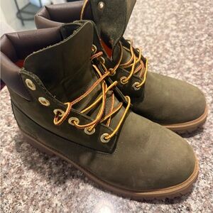 Timberland Waterpoof Boys Size 6.5